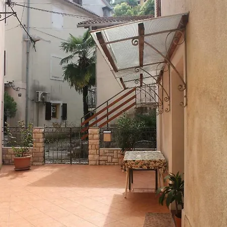 Banina Apartment *